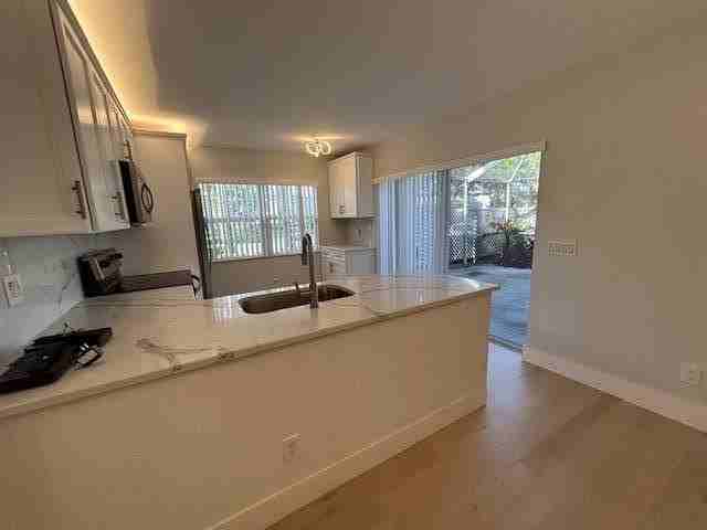 2807 Sw Lakemont Pl #1 - Photo 6 of 24