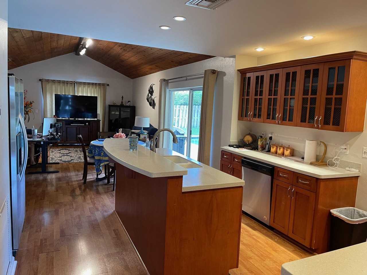 3306 Nw 28th Ter - Photo 5 of 15