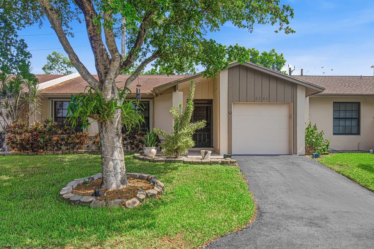5284 Breadfruit Cir - Photo 2 of 50