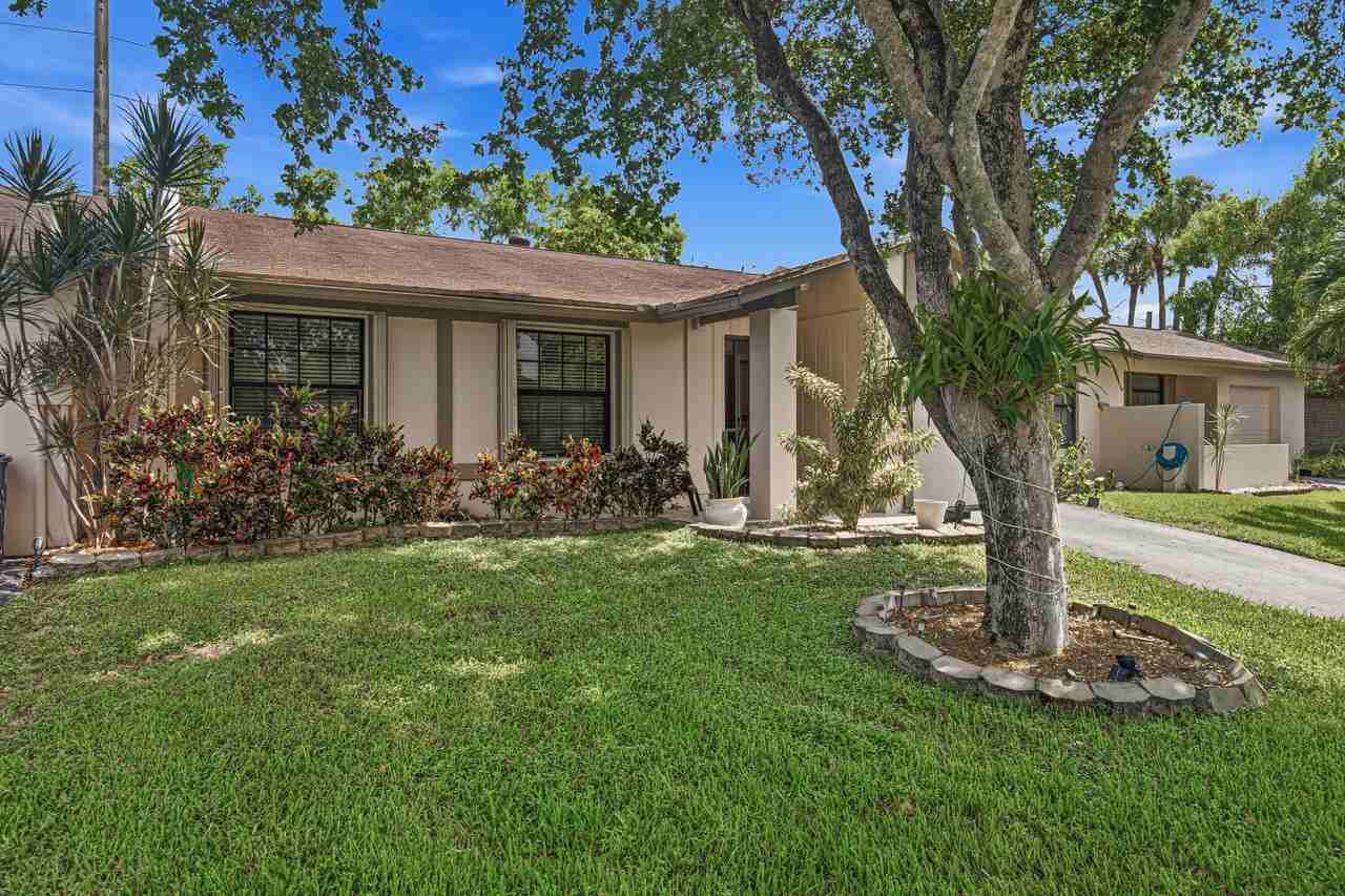 5284 Breadfruit Cir - Photo 4 of 50