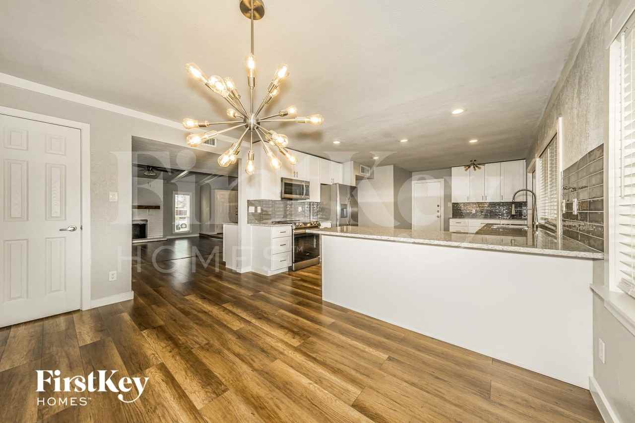2130 Meadfoot Rd - Photo 6 of 15