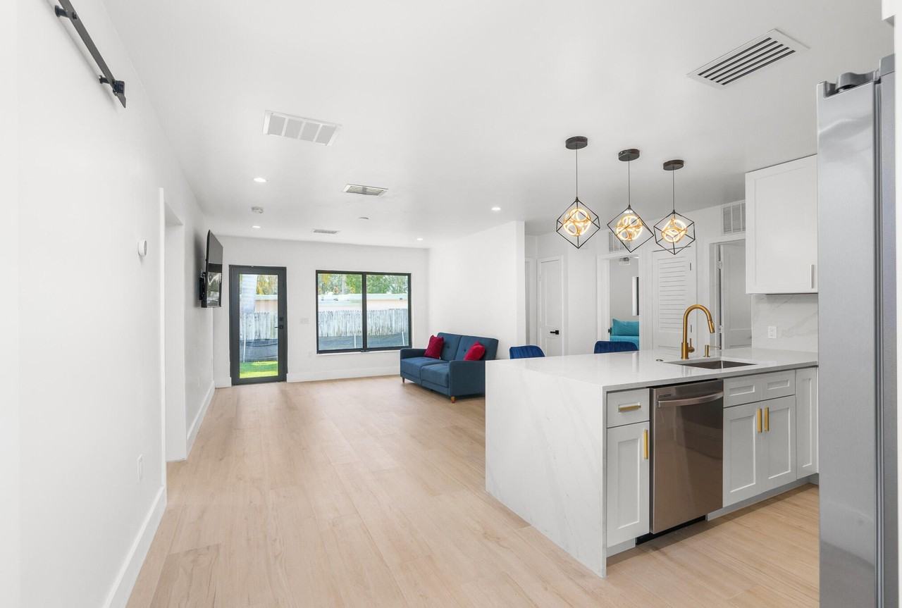 303 De Carie St #303 - Photo 4 of 30