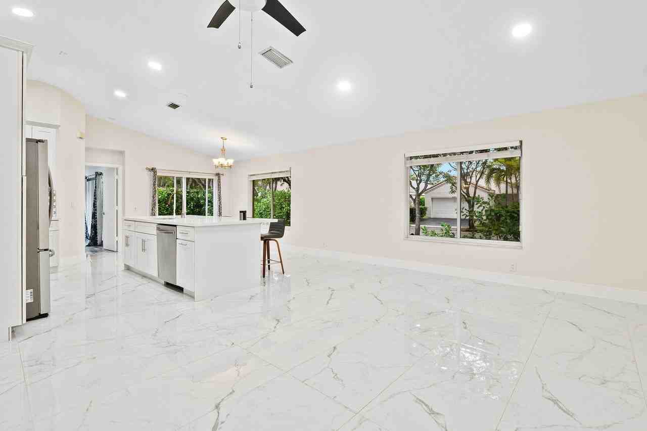 4498 Dogwood Cir - Photo 7 of 23