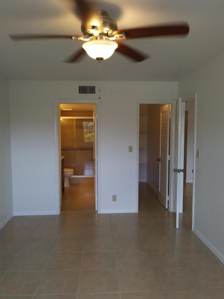 4151 Nw 90th Ave #203 - Photo 7 of 11