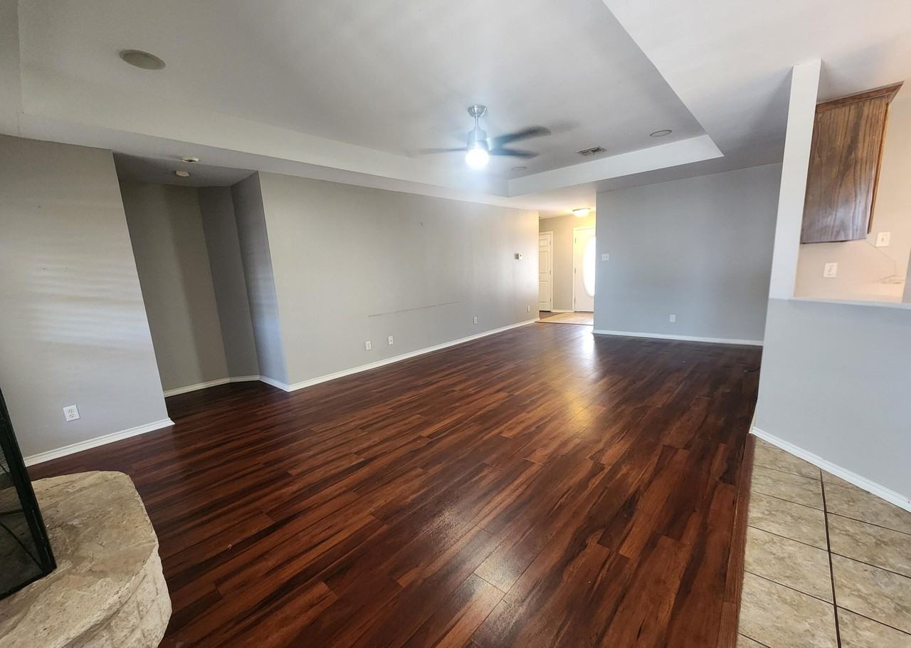 714 Penhurst Ct - Photo 4 of 13