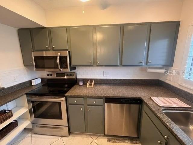 1614 Stickney Point Rd #102 - Photo 4 of 34