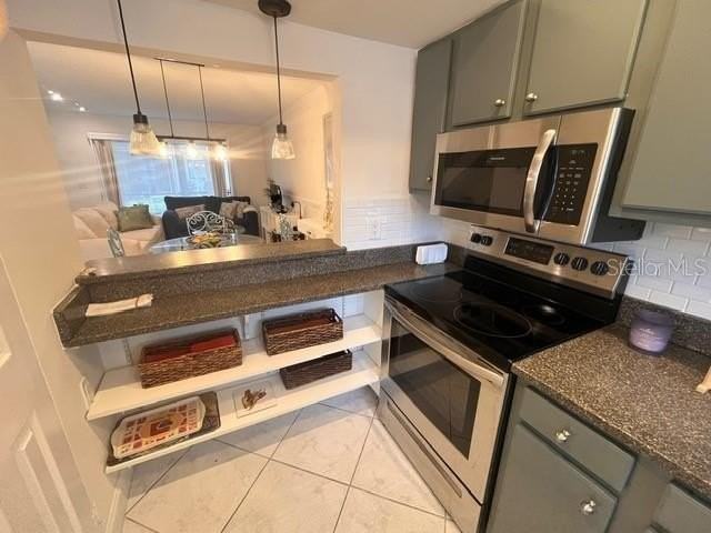 1614 Stickney Point Rd #102 - Photo 6 of 34