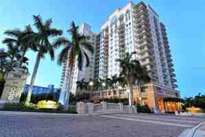 featured image of 800 N Tamiami Trl #211