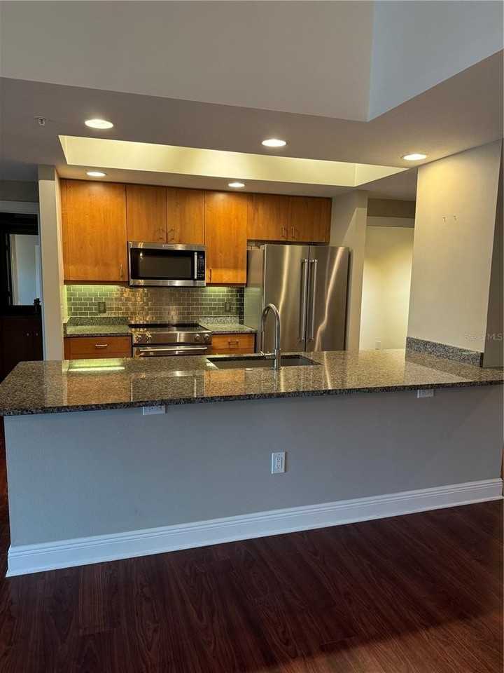 800 N Tamiami Trl #211 - Photo 3 of 32