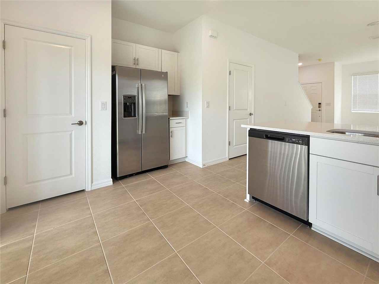 8948 Daybreak St - Photo 7 of 23