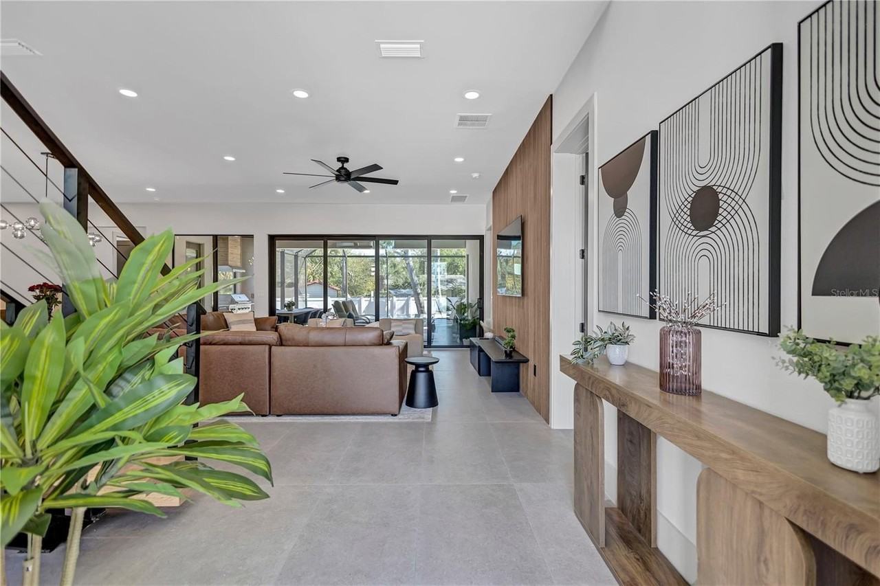 275 Lime Cir - Photo 6 of 39