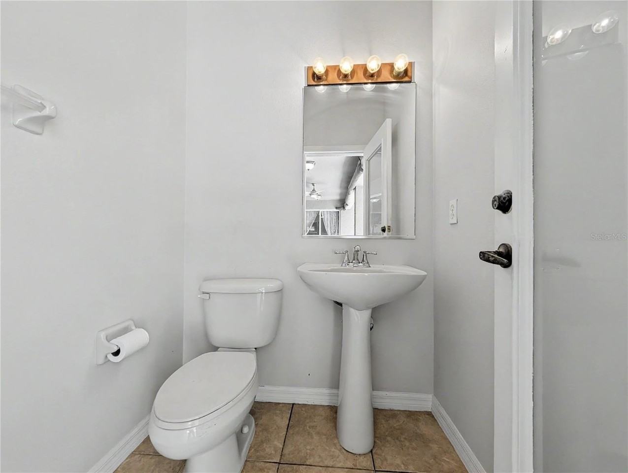 4414 67th Avenue Cir E - Photo 6 of 24