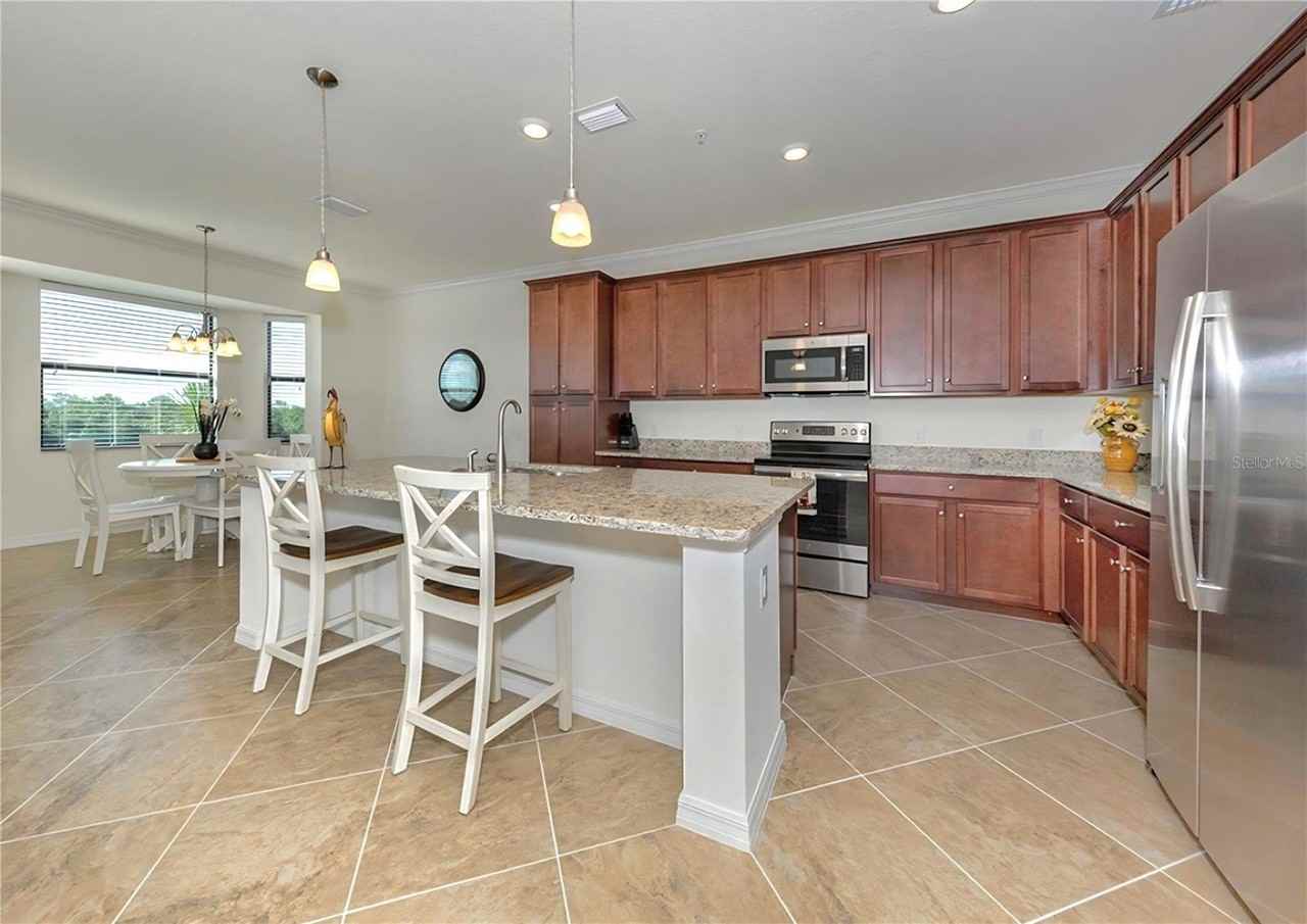 17006 Vardon Ter #402 - Photo 5 of 50