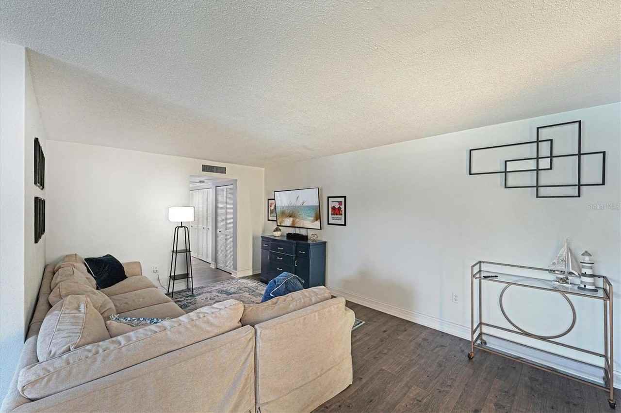 6100 12th St S #220 - Photo 5 of 18