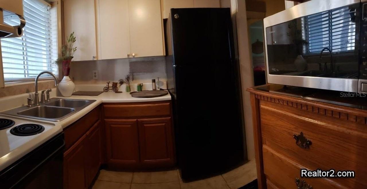 2047 Canal Dr #L6 - Photo 5 of 17
