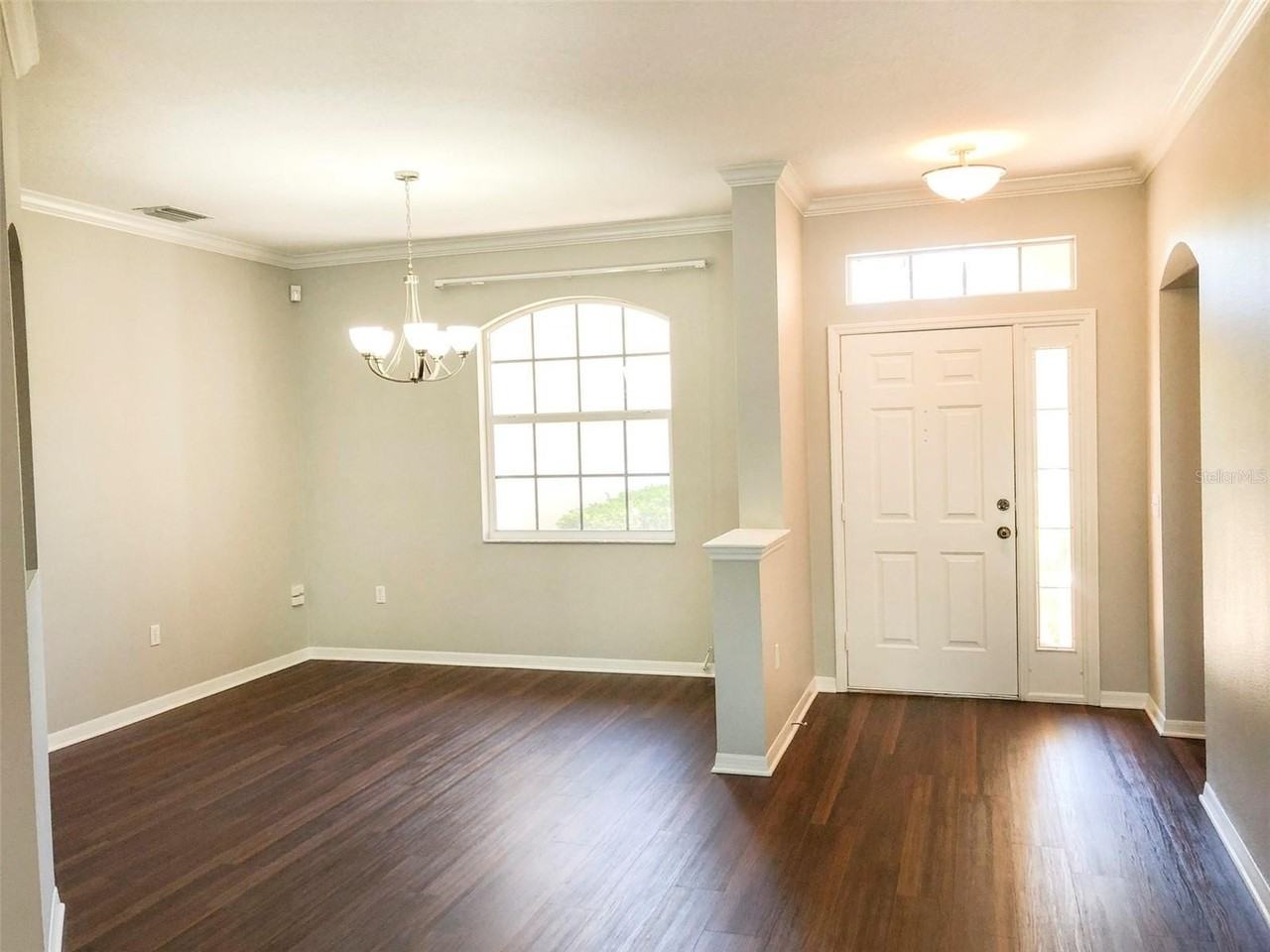 11711 Winding Woods Way - Photo 2 of 15