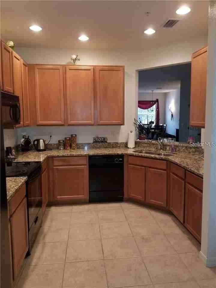 3661 Parkridge Cir #9-104 - Photo 2 of 10