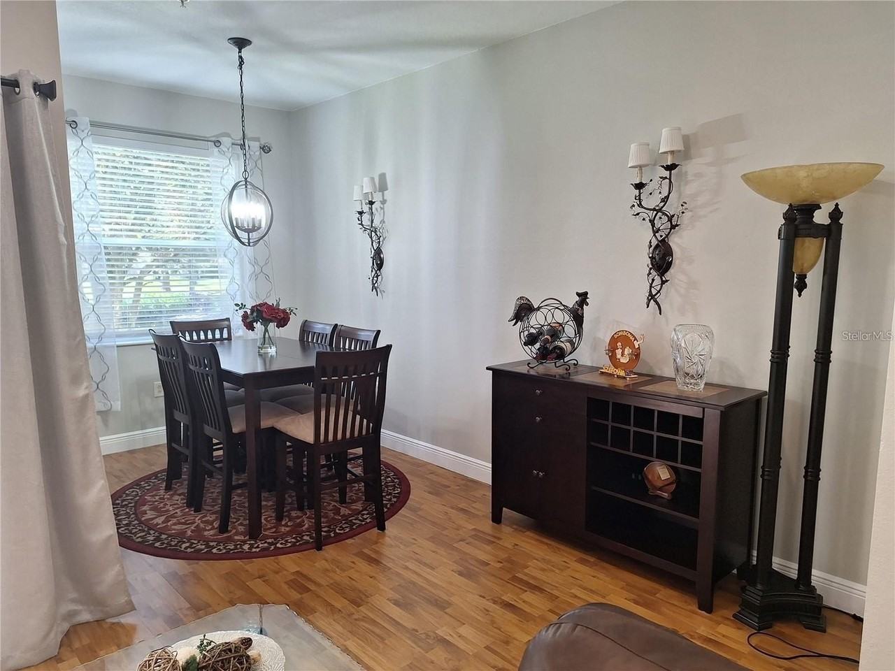 3661 Parkridge Cir #9-104 - Photo 3 of 10