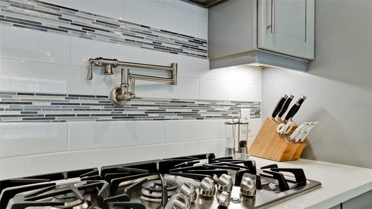5738 Hydrangea Cir - Photo 3 of 17