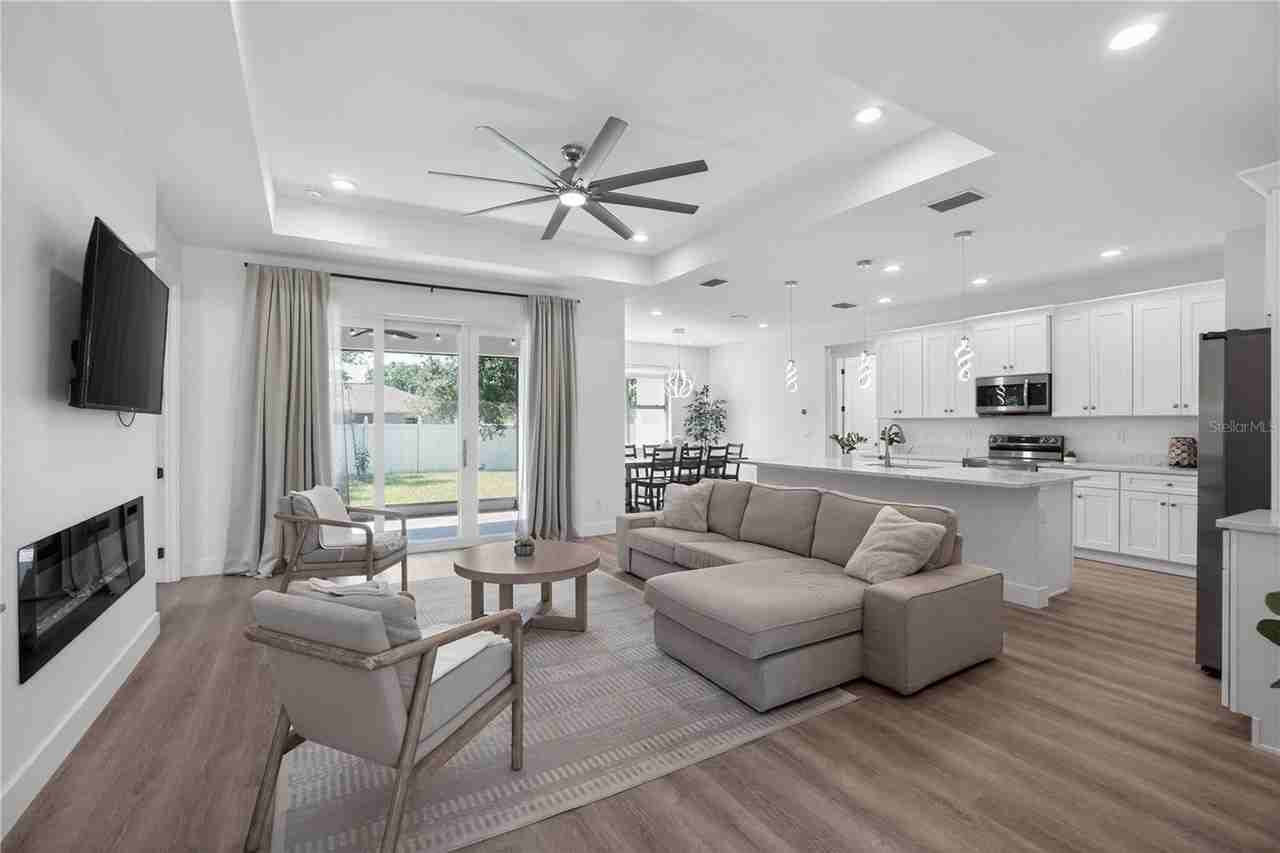 3090 Quarter St - Photo 7 of 45