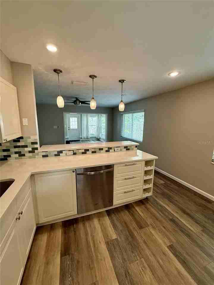 2716 Blossom Dr - Photo 2 of 14