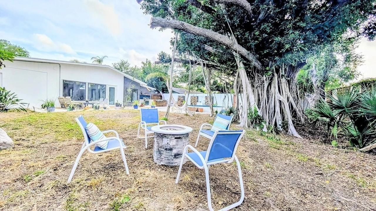 3579 Plantation Dr - Photo 5 of 17