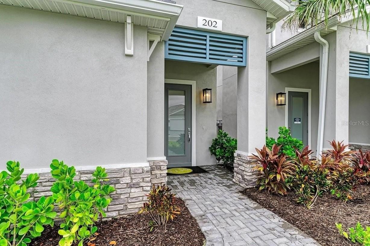 10016 Rembrandt Way #202 - Photo 2 of 50
