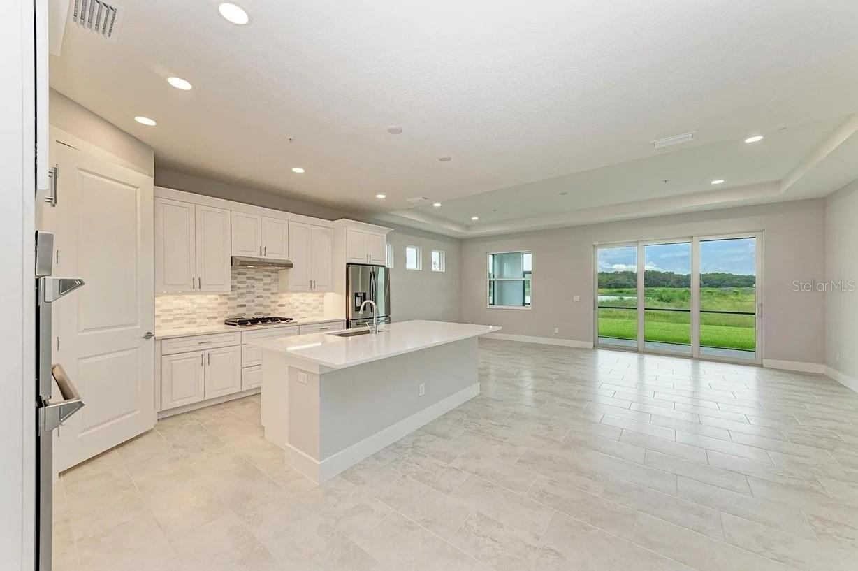 10016 Rembrandt Way #102 - Photo 4 of 50