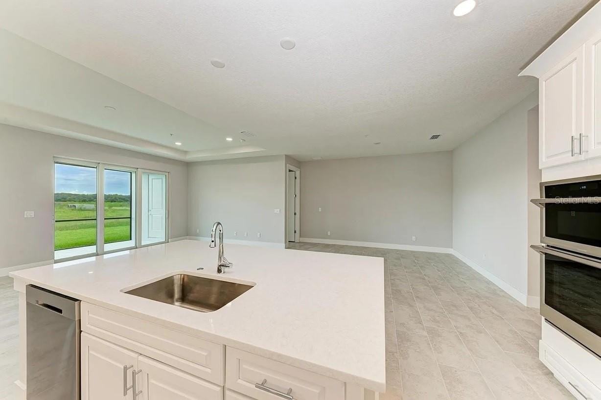 10016 Rembrandt Way #102 - Photo 6 of 50