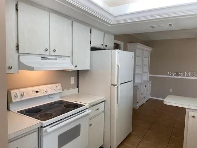 3654 Pin Oaks St - Photo 6 of 29