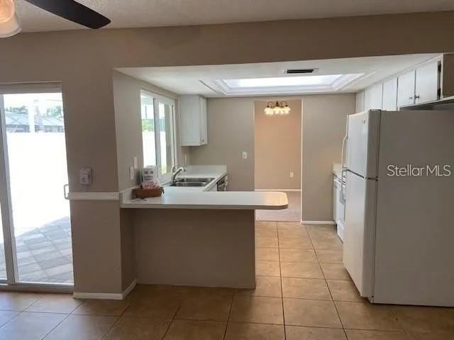 3654 Pin Oaks St - Photo 7 of 29