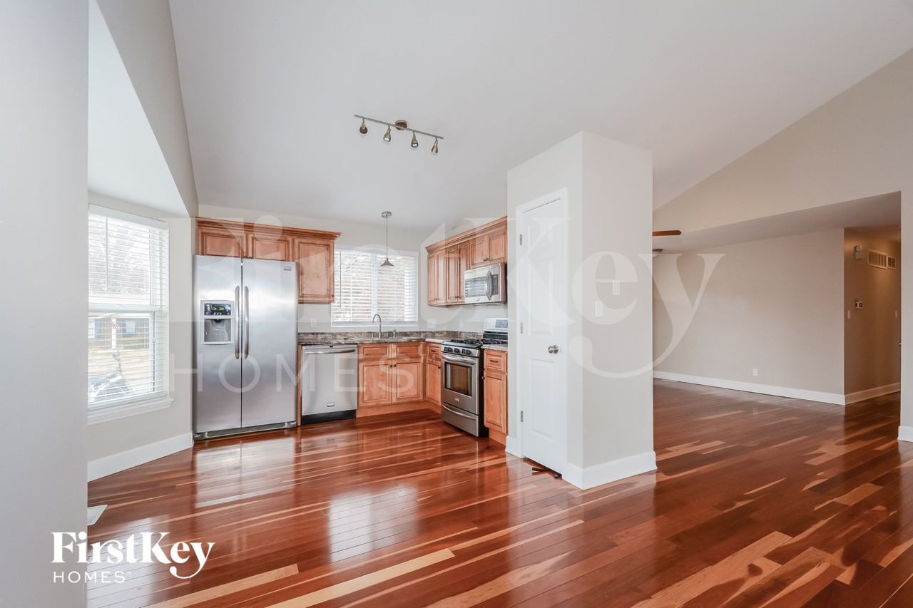 3831 Towers Rd - Photo 6 of 18