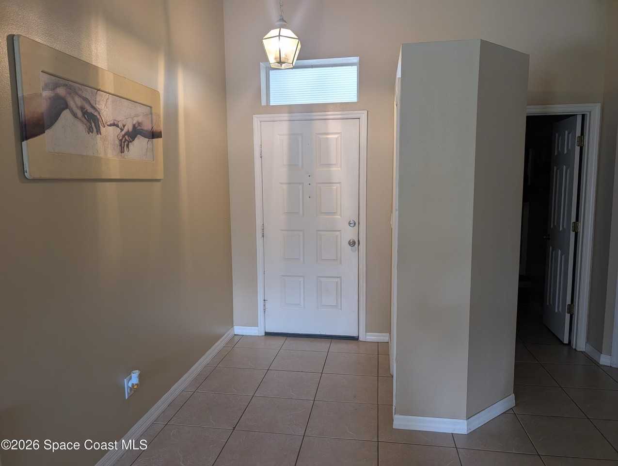 880 Villa Dr - Photo 2 of 15