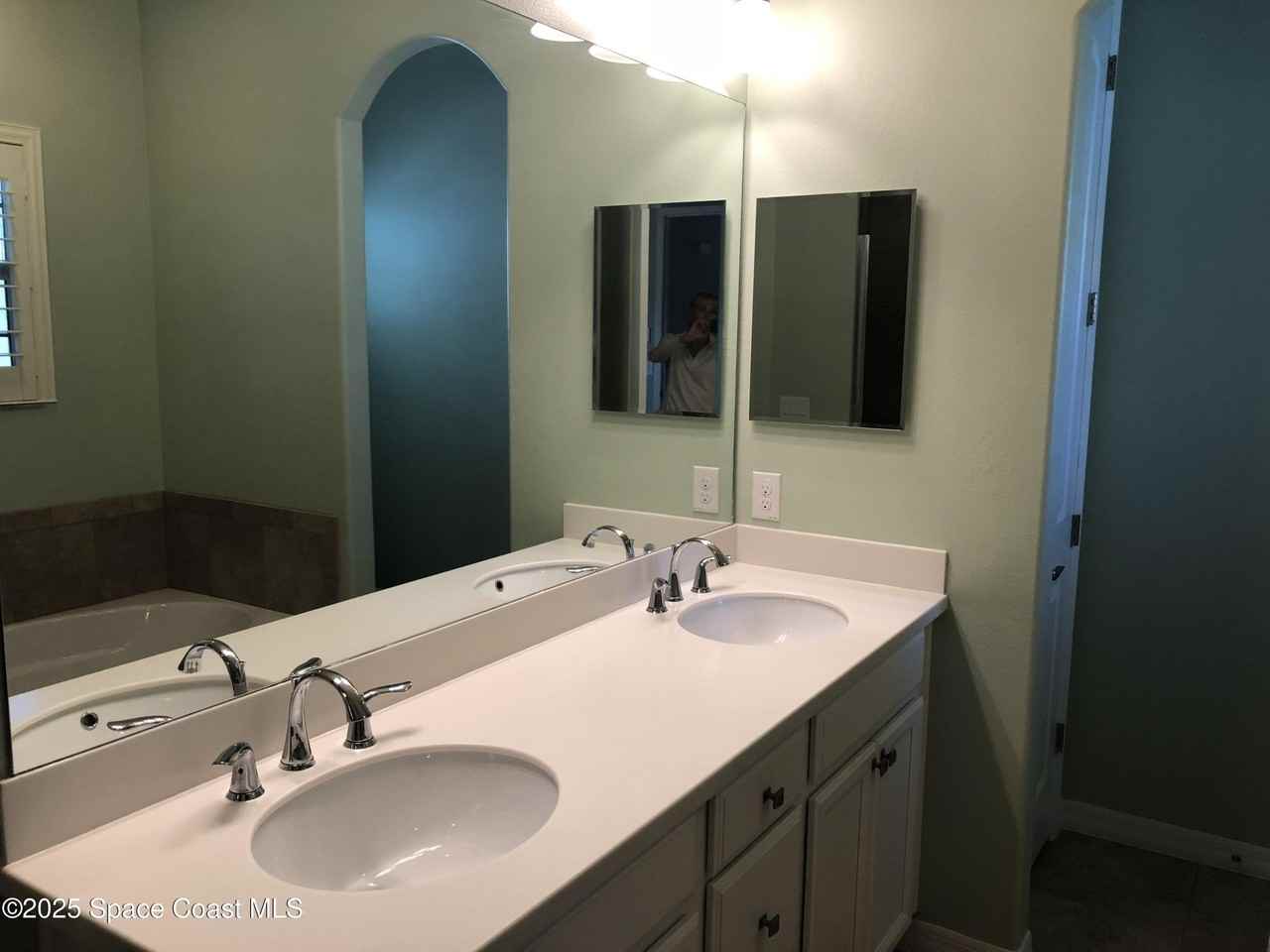 3225 Sedge Dr - Photo 6 of 33