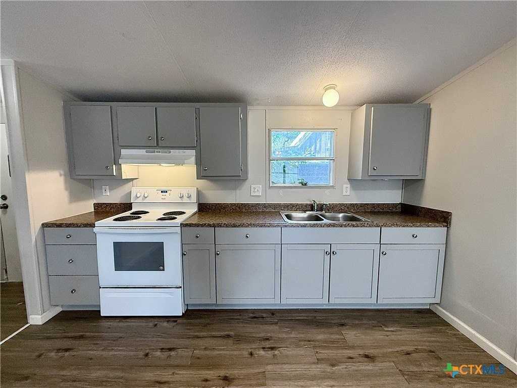 319 E Zipp Rd - Photo 5 of 21