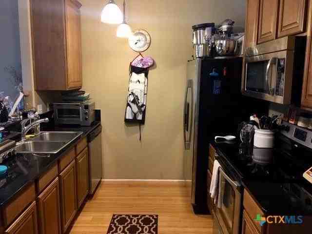 13420 Lyndhurst St #103 - Photo 5 of 9