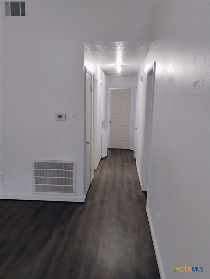 209 Orchard St - Photo 7 of 25
