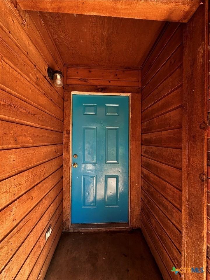 209 Orchard St - Photo 3 of 24