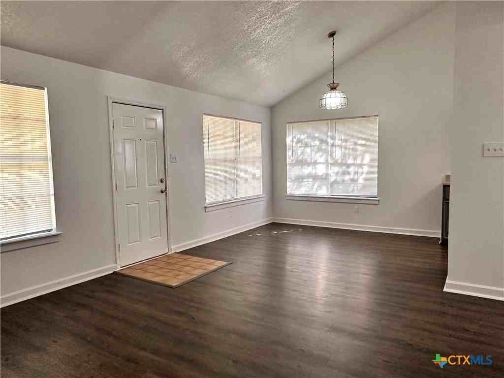 209 Orchard St - Photo 7 of 24