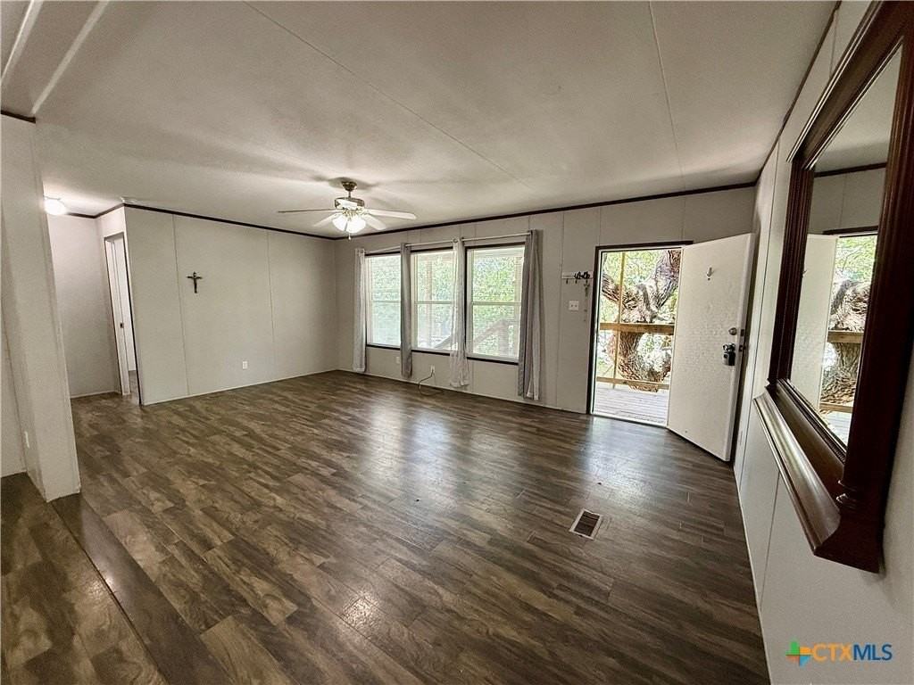 167 Deer Ln - Photo 2 of 17