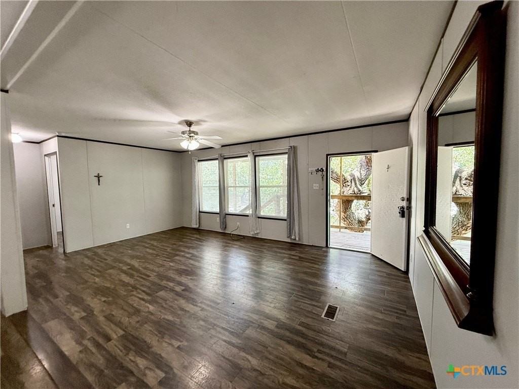 167 Deer Ln - Photo 3 of 17