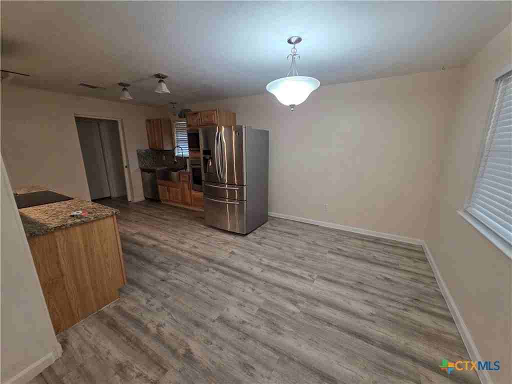 3101 Westwood Dr - Photo 4 of 11