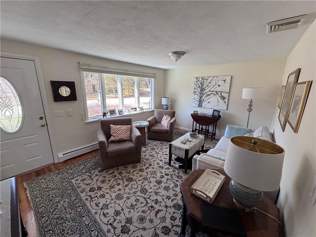 51 Surrey Ln - Photo 5 of 5