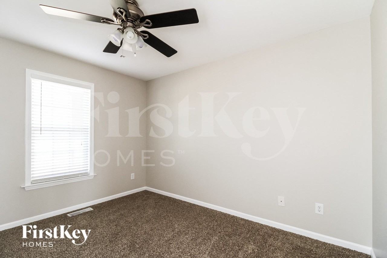 2487 Somerset Place Dr - Photo 7 of 15