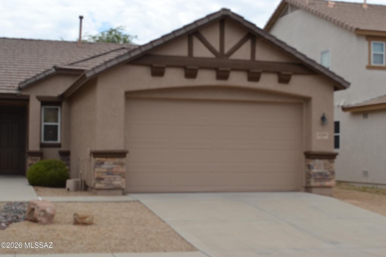 4799 W Calatrava Ln - Photo 2 of 32