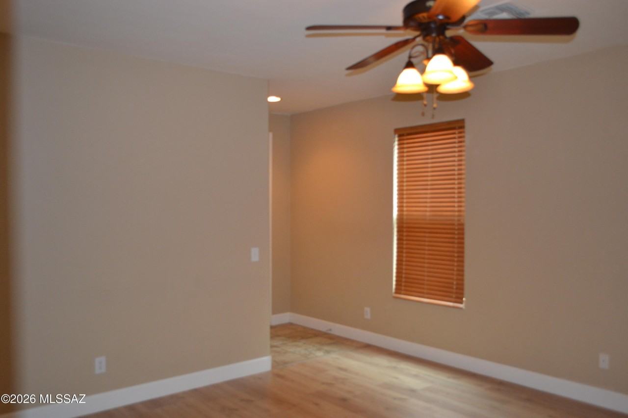 4799 W Calatrava Ln - Photo 4 of 32