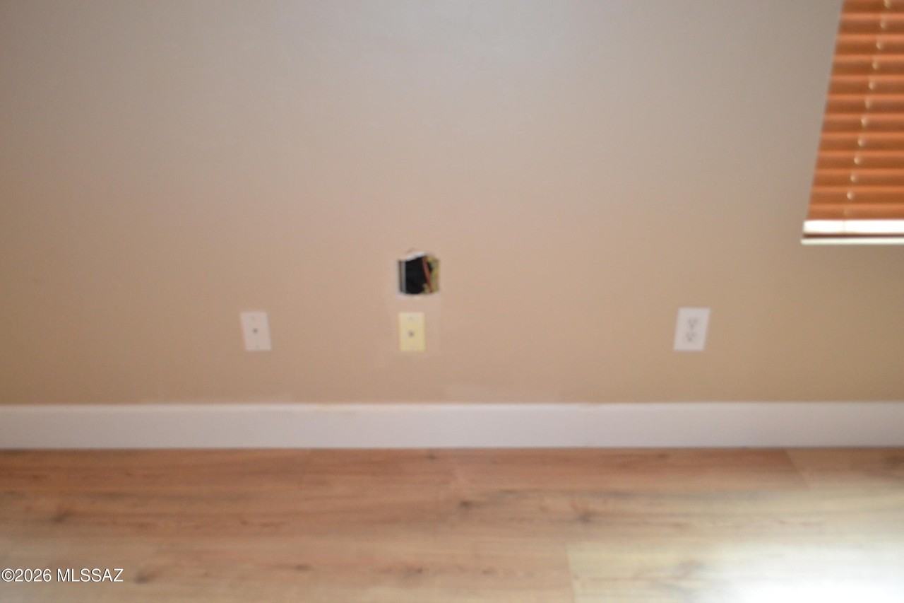 4799 W Calatrava Ln - Photo 5 of 32