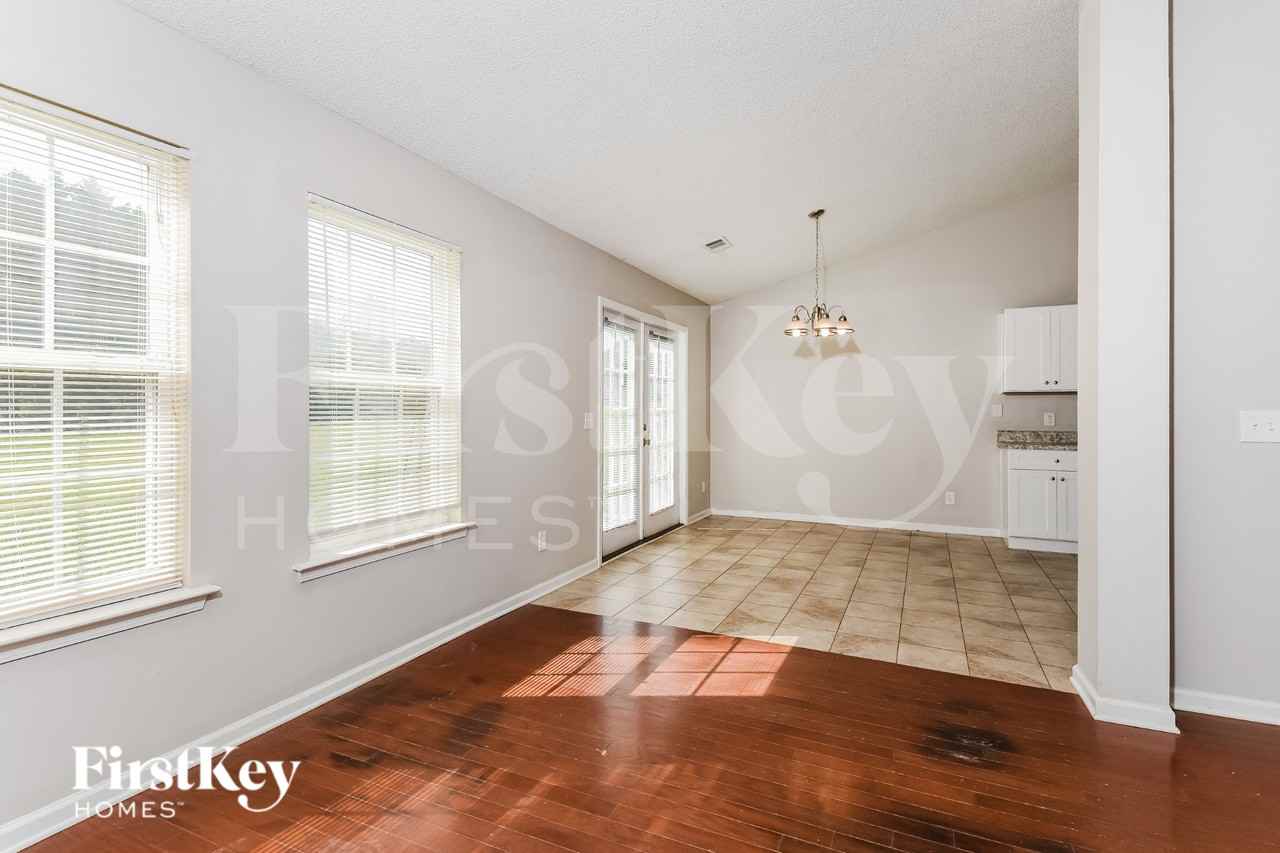 231 Grandview Ln - Photo 5 of 16
