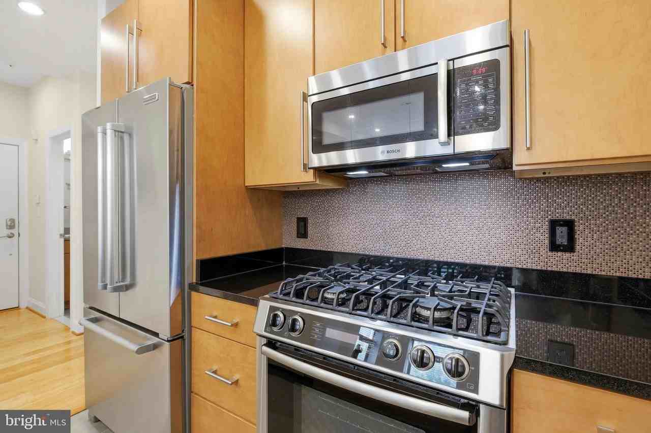 1333 Euclid St Nw #201 - Photo 7 of 18