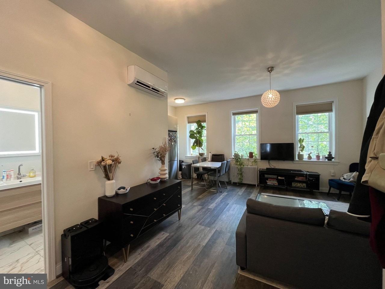 3003 P St Nw #400 - Photo 5 of 18